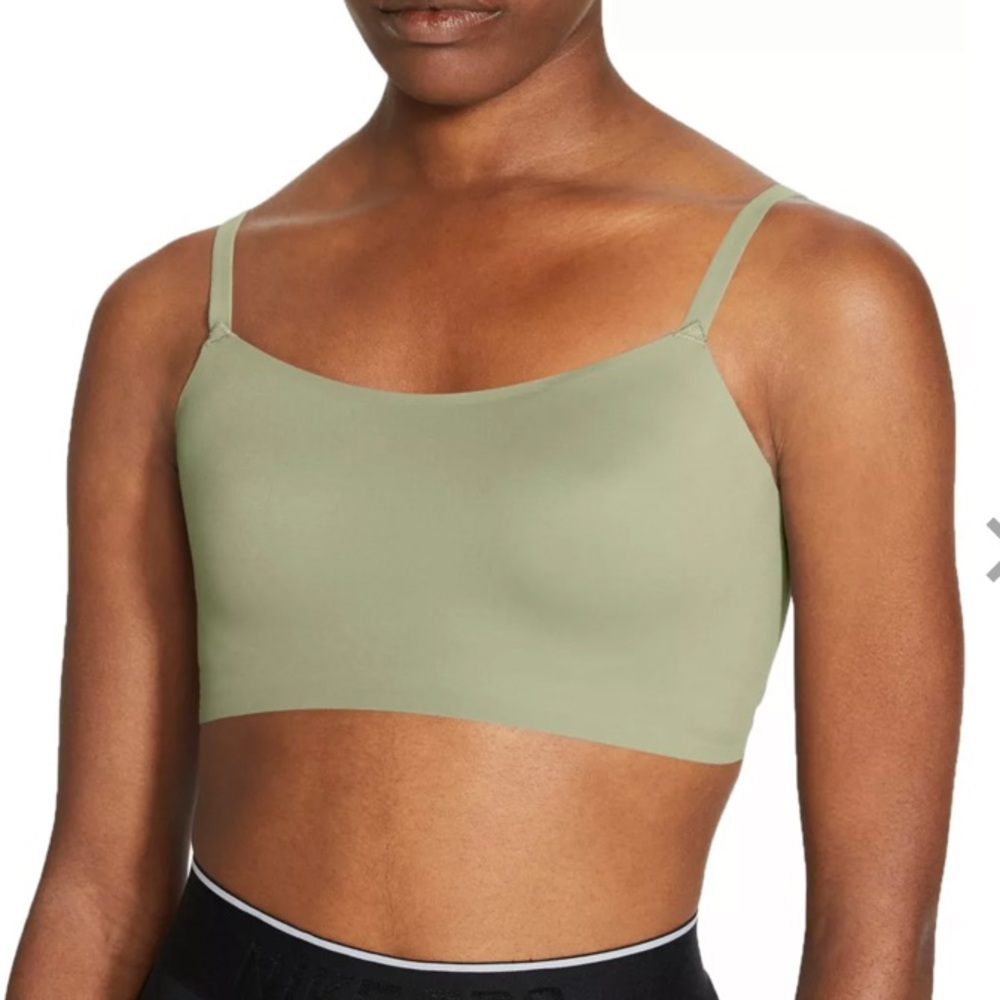 NWT Nike Indy Luxe sports bra